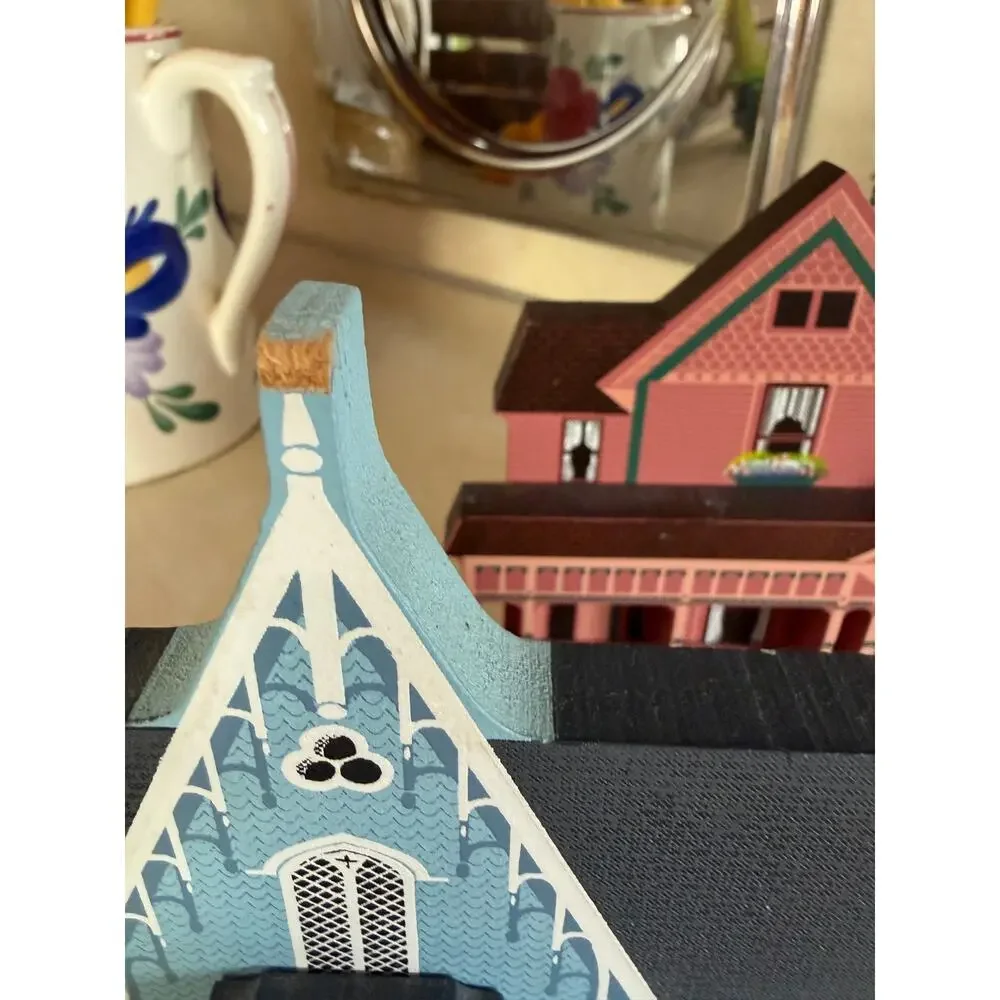 Vintage 90s Sheila's Collectibles Wooden Houses Signed Sheila Thompson Lot of 19